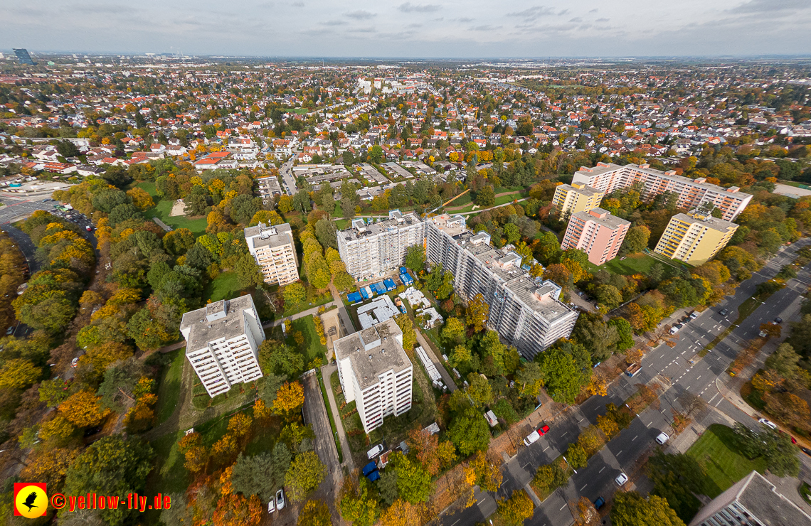 13.10.2022 - Fassadensnaierung am Karl-Marx-Ring 11-21